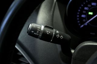 Jaguar XE   2.0 AJ200D Diesel RWD 180cv Pure 