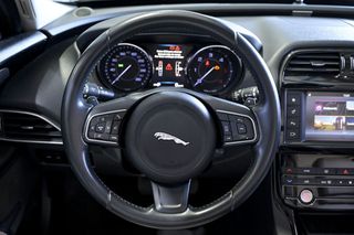 Jaguar XE   2.0 AJ200D Diesel RWD 180cv Pure 