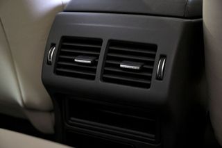 Jaguar XE   2.0 AJ200D Diesel RWD 180cv Pure