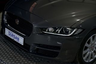Jaguar XE   2.0 AJ200D Diesel RWD 180cv Pure 