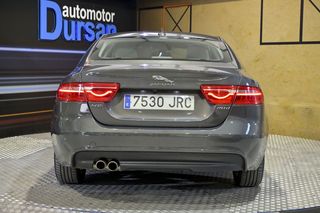 Jaguar XE   2.0 AJ200D Diesel RWD 180cv Pure