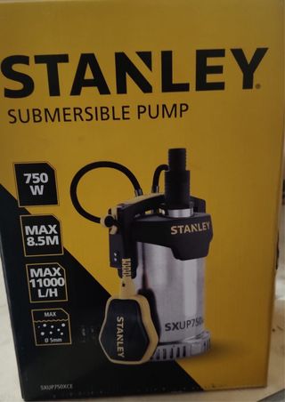 Bomba Sumergible Stanley SXUP750XCE 750W