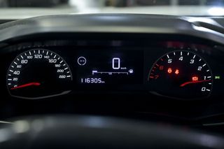 Peugeot 2008   Active BlueHDI 81kW 110CV 