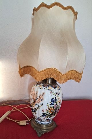 Lampada vintage decorata