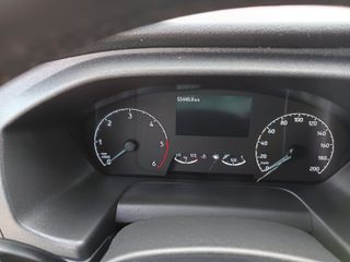 Ford Transit 2.0 chasis caja cerrada con trampilla