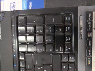 Portátil Acer 2GHz 4GB RAM 250GB HDD