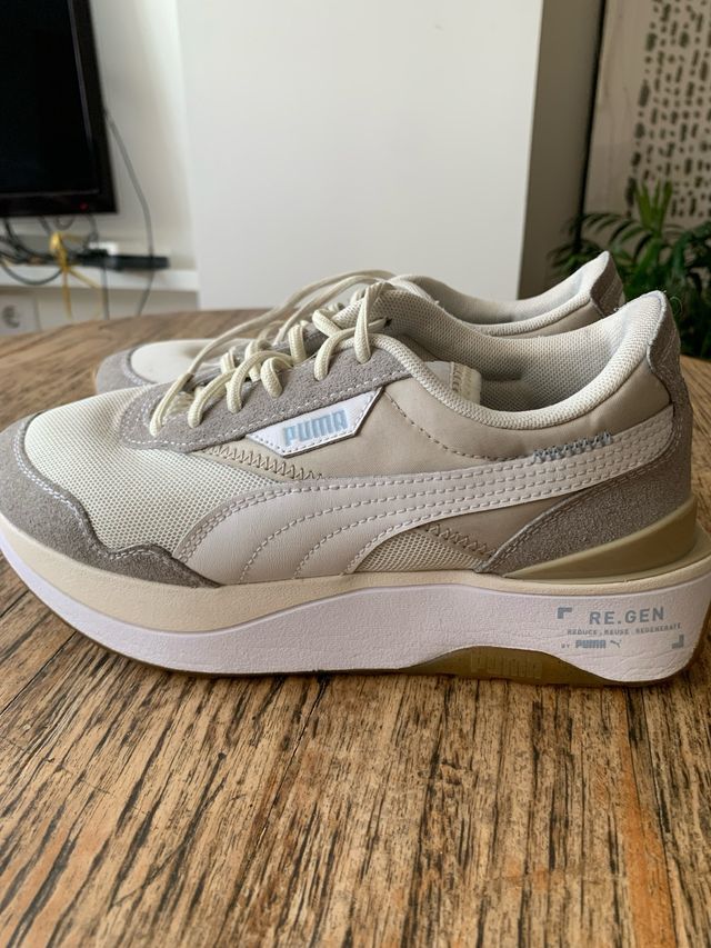 Zapatillas Puma Beige y Gris