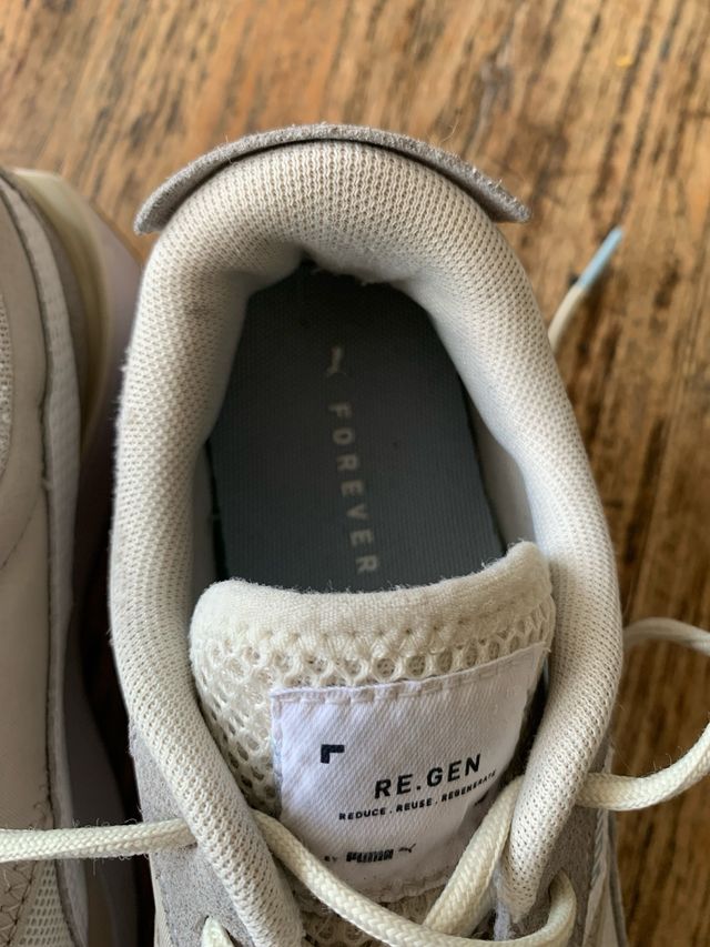 Zapatillas Puma Beige y Gris