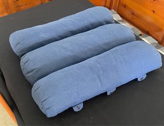 Almohada de apoyo IKEA azul