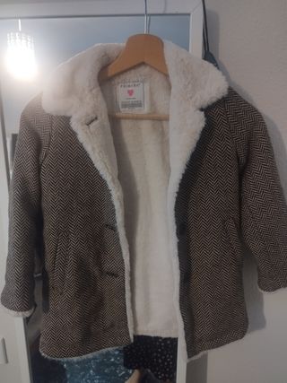 Abrigo niña Primark 4-5 años