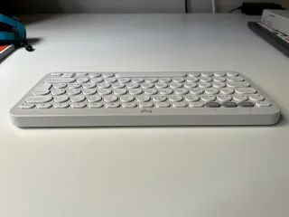 Teclado Logitech Pebble Keys 2 K380s Gris