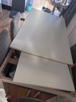 Mesa de comedor extensible blanca

84/120x74 cm