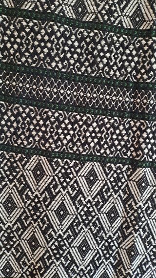 Pañuelo étnico negro y verde