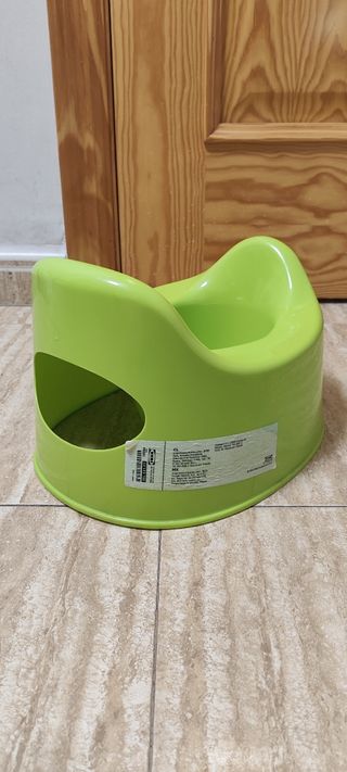 Orinal y adaptador infantil