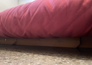 Futón sofá cama madera maciza y colchón