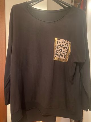 Maglia nera con motivo