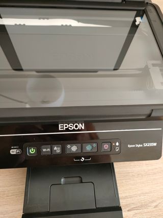 Impresora Epson Stylus SX 235 W Multifunción Negra