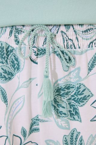 Pijama Women'secret verde con etiqueta