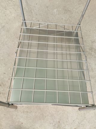 Mesa metálica desmontable 