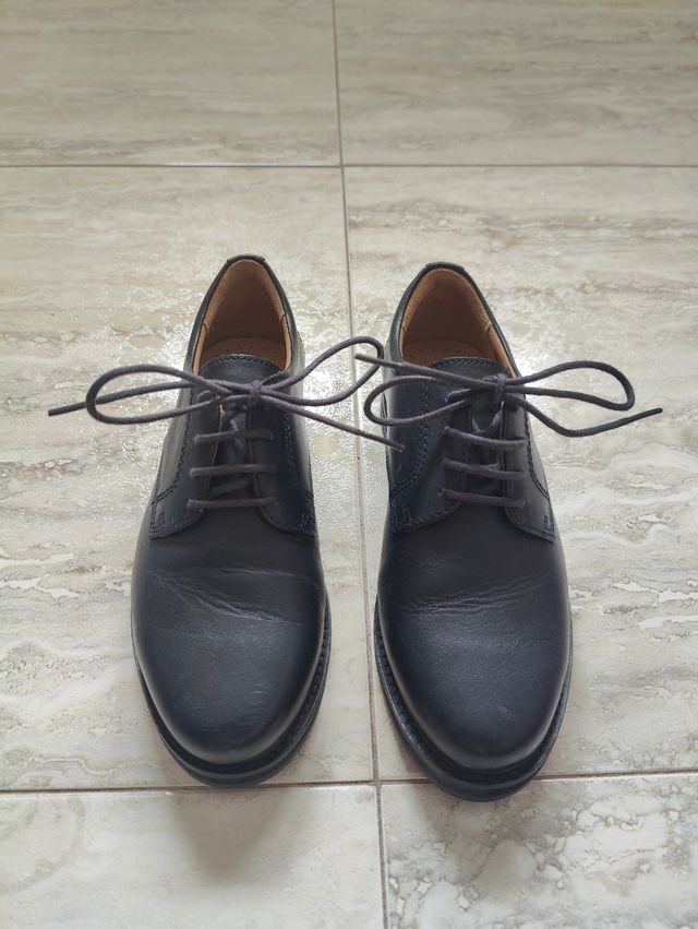 Zapatos de vestir negros para niño