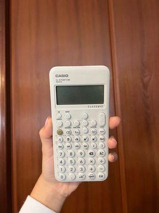 Calculadora Científica Casio FX-570SP CW Iberia