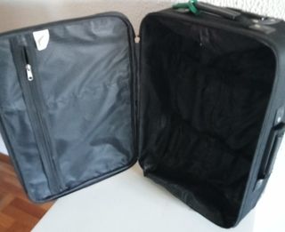 Maleta de mano negra para viaje