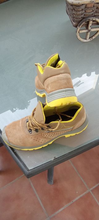 Zapatos de seguridad Deltaplus marrones