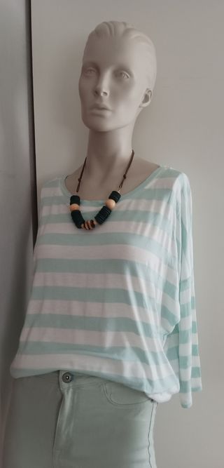 Collar de cuentas de madera
