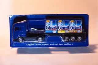 5 Camiones MAN de Juguete en Estuche Original