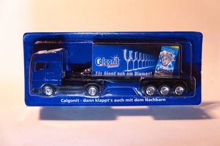 5 Camiones MAN de Juguete en Estuche Original