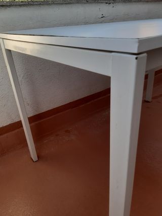 Mesa blanca para cocina/salón/terraza