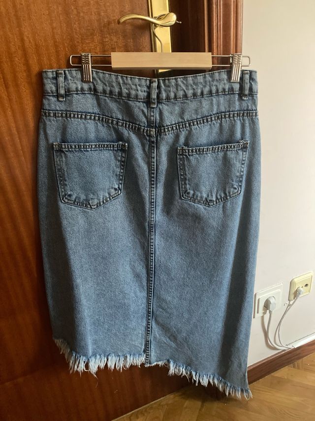 Falda vaquera midi nueva
