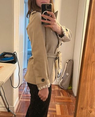 Gabardina corta beige Coach