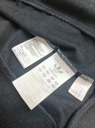 Chaqueta Adidas Originals Negra y Dorada