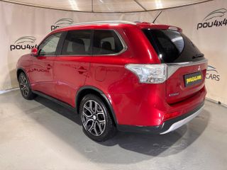 Mitsubishi Outlander 220 DI-D KAITEKI 4WD