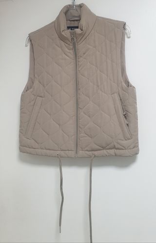 Chaleco corto Stradivarius beige mujer