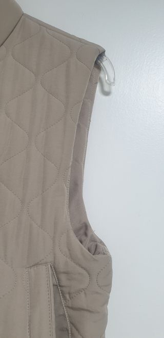Chaleco corto Stradivarius beige mujer