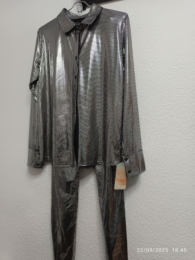 Conjunto de fiesta plateado