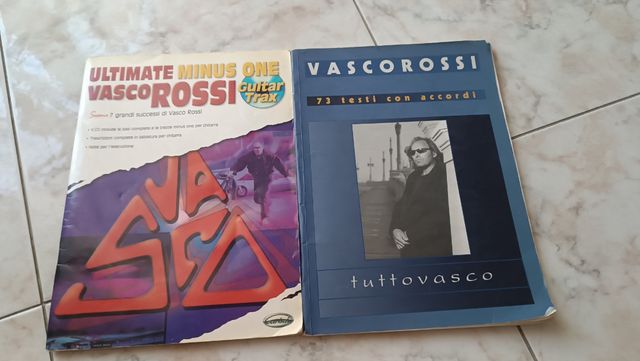 2 Libri Vasco Rossi - Ultimate Minus One & Tutto V