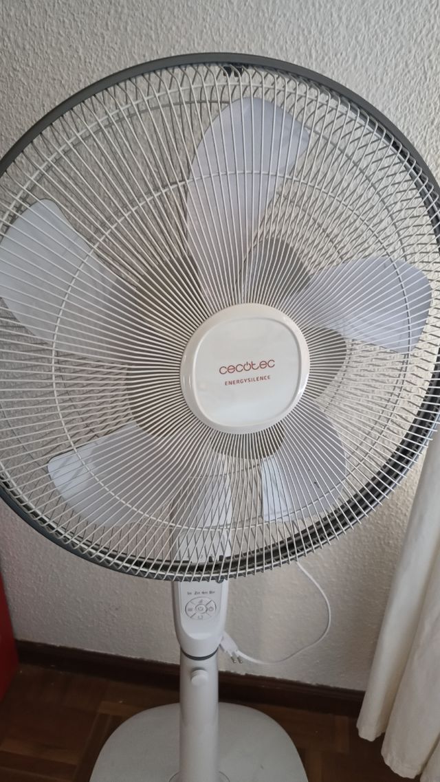 Ventilador Cecotec Pie 60W con mando -  mod 1010