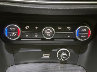 ALFA ROMEO STELVIO 2.2 JTD 210 CV EXECUTIVE Q4 AUT