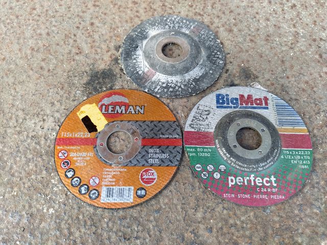 Discos de corte variados 