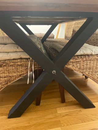 Mesa de comedor de madera rústica
urge vender 