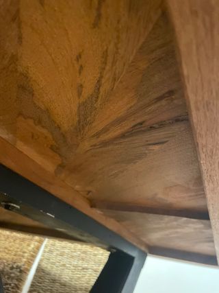 Mesa de comedor de madera rústica
urge vender 