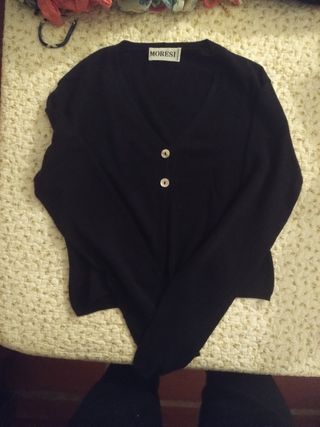 Maglione MORESI nero Due maglioni corto e lungo