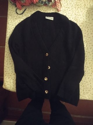 Maglione MORESI nero Due maglioni corto e lungo