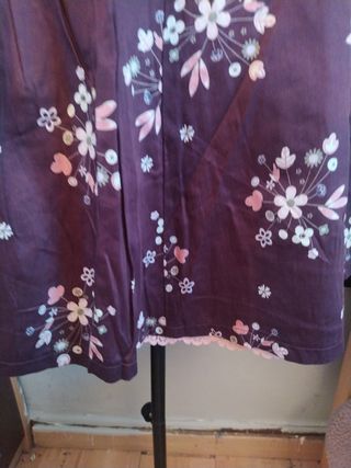 Falda de algodón con flores