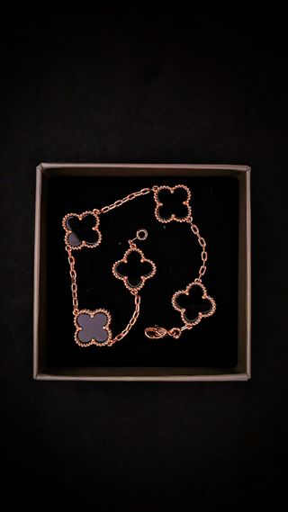 Van Cleef & Arpels Pulsera Negra Oro