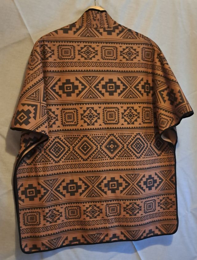 Capa Estampada Marca Unit