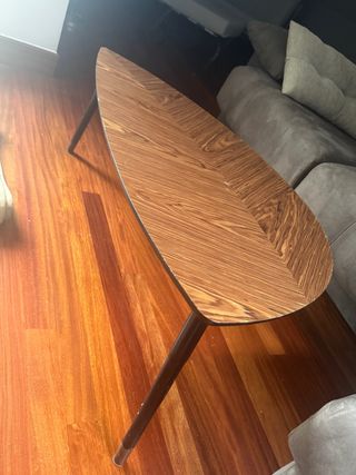 Mesa de centro de madera para salón